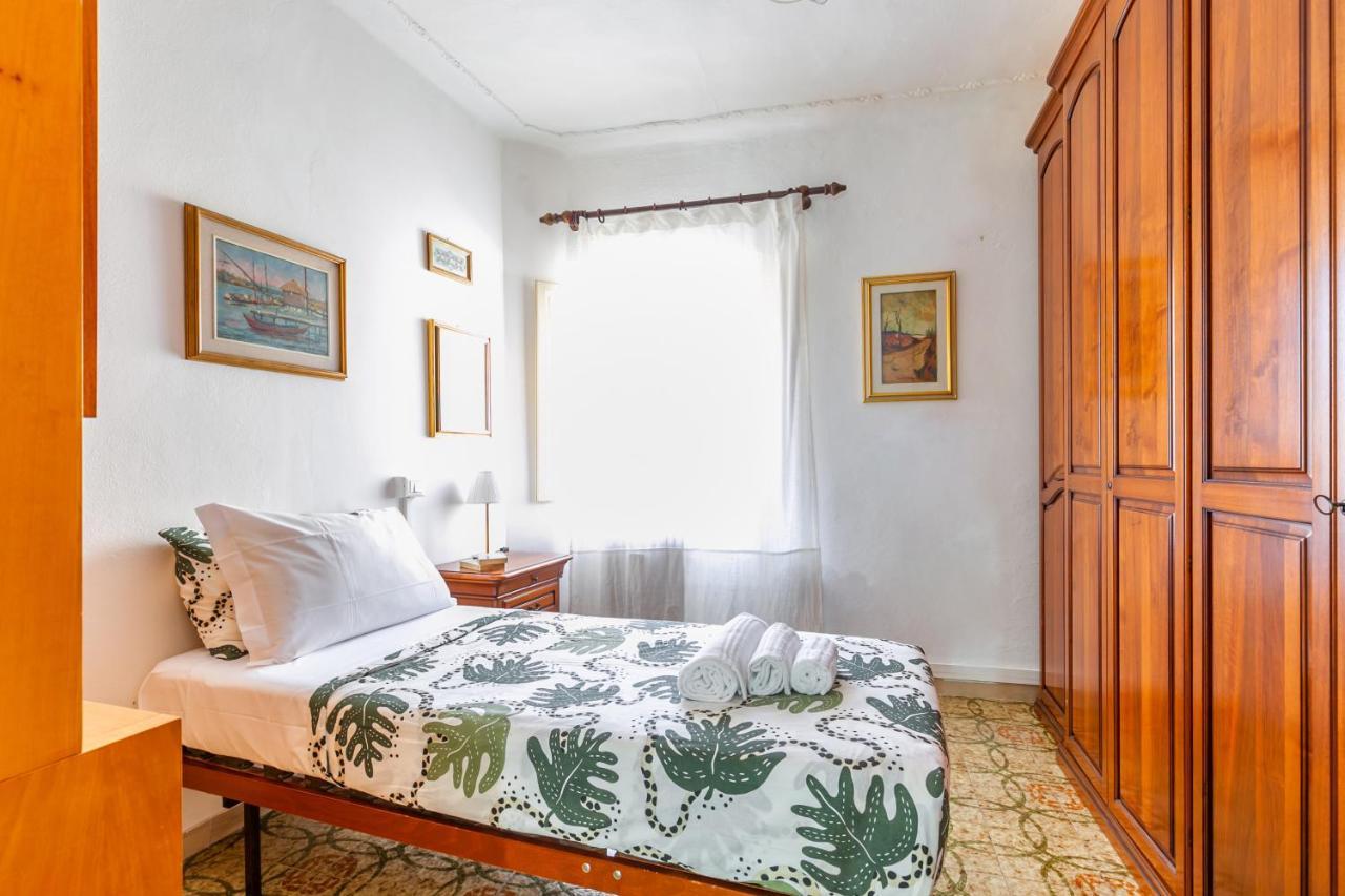 Pisa Airport Comfy Apartment - Private Parking Екстер'єр фото